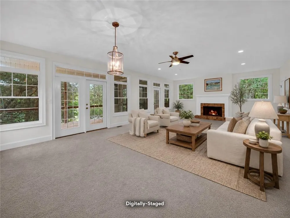 27 Classic Drive Hartwell, GA 30643