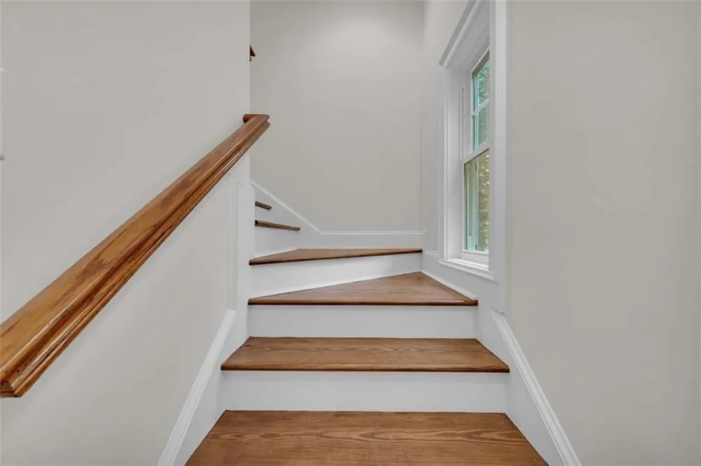 27 Classic Drive Hartwell, GA 30643