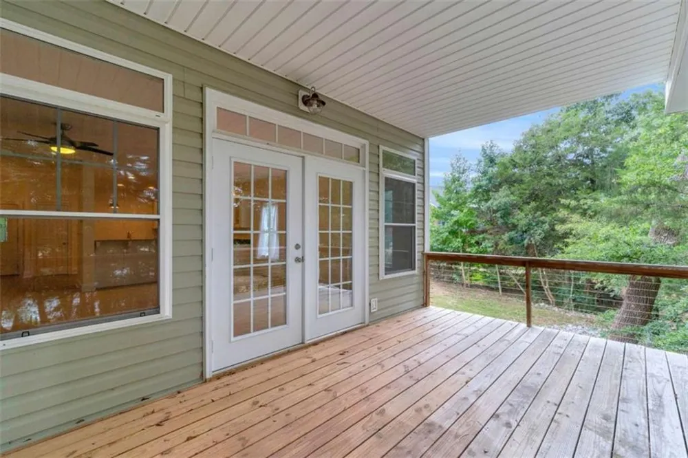 27 Classic Drive Hartwell, GA 30643