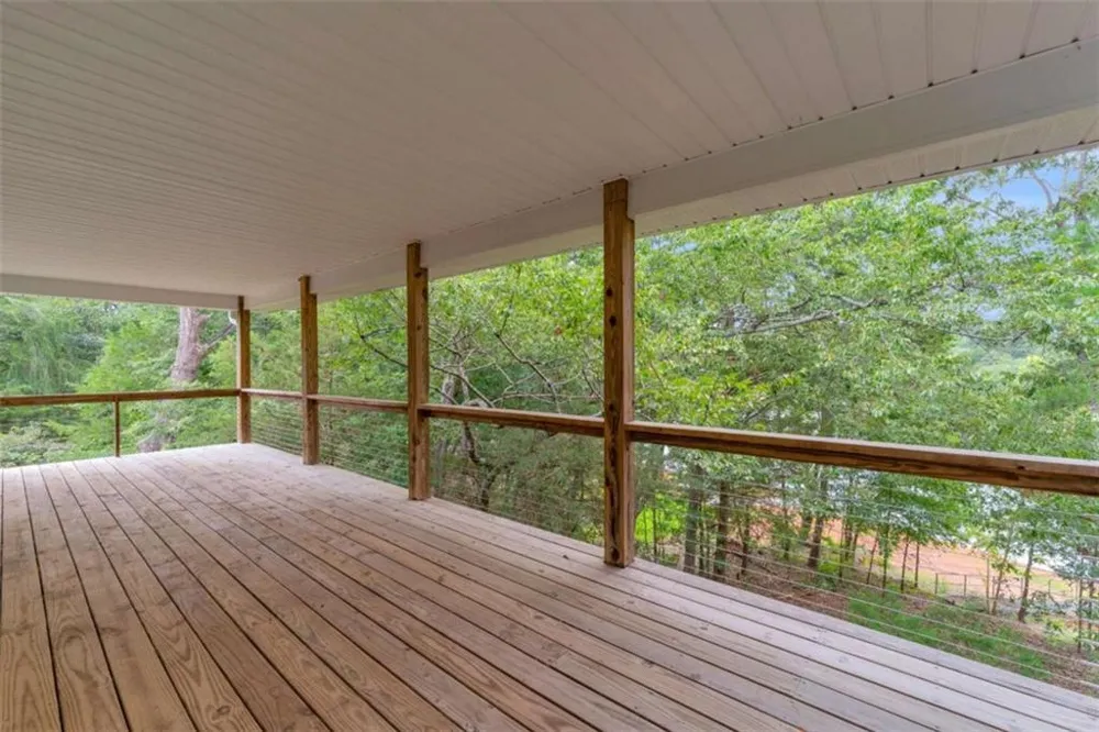 27 Classic Drive Hartwell, GA 30643
