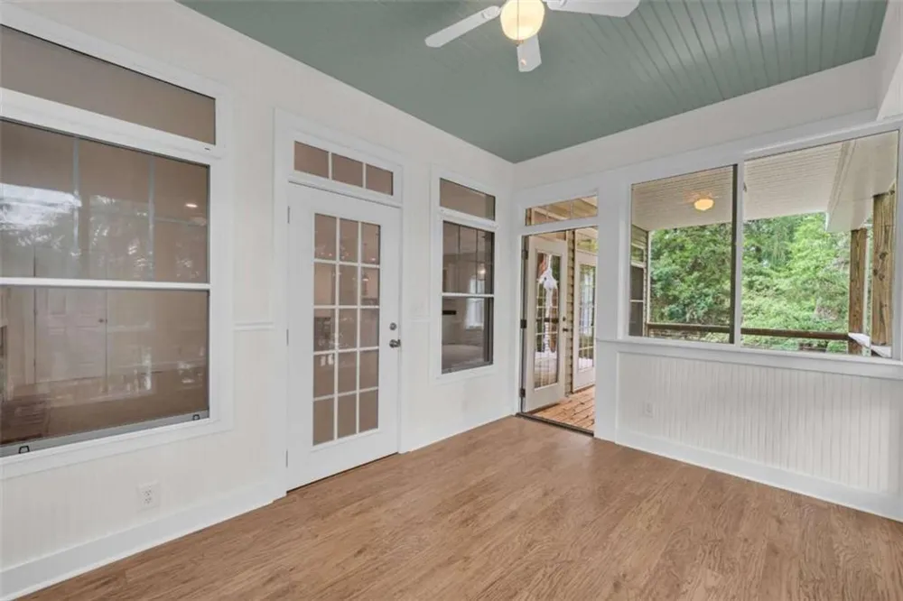 27 Classic Drive Hartwell, GA 30643