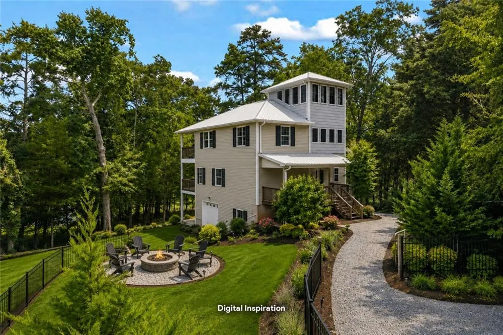 27 Classic Drive Hartwell, GA 30643