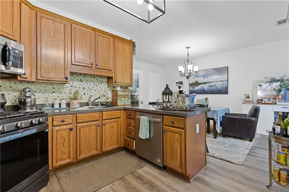 2928 George Busbee Parkway NW #318 Kennesaw, GA 30144