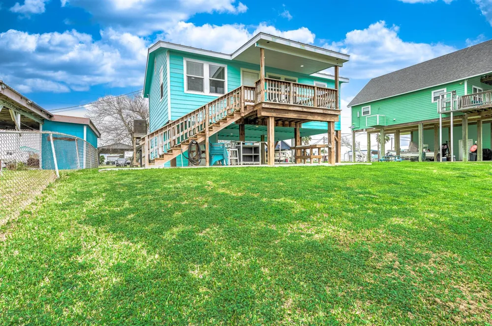 1278 County Road 202 Sargent, TX 77414