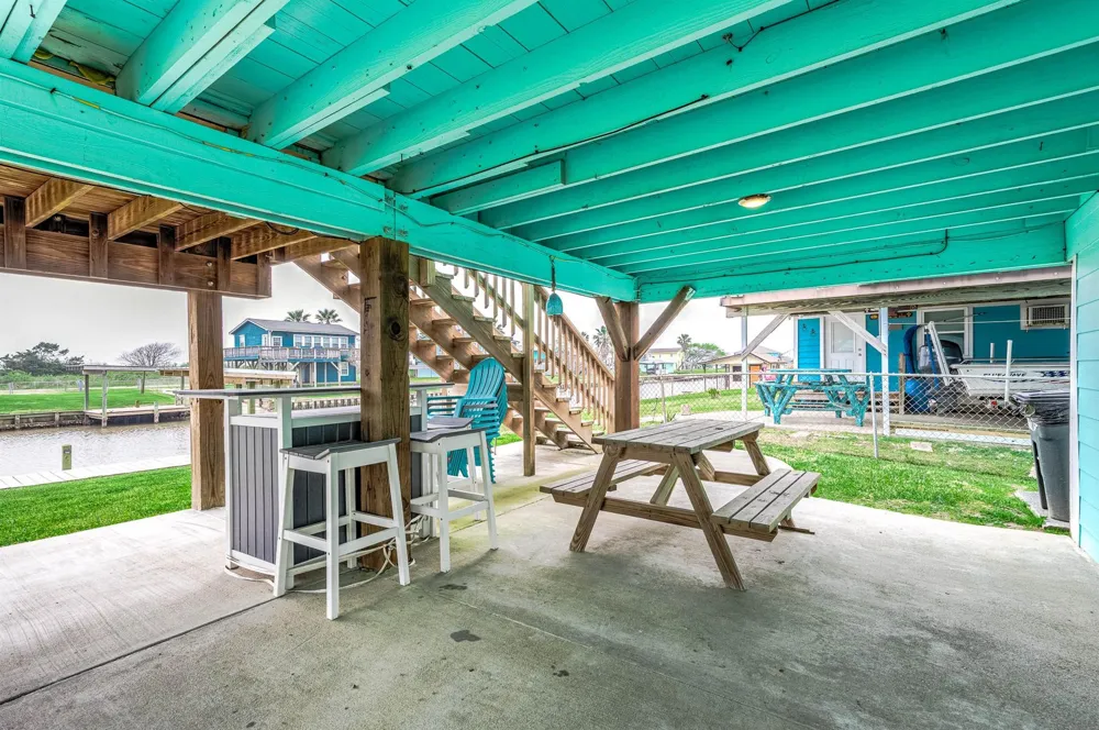 1278 County Road 202 Sargent, TX 77414