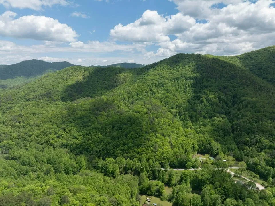 Lower Sawyers Creek Rd Robbinsville, NC 28771