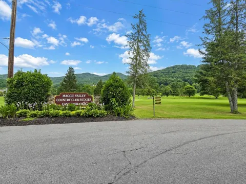 Mountain View Dr