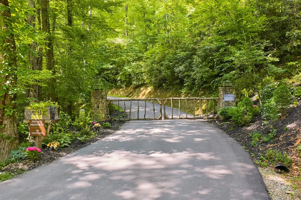 Winding Stairs Rd Topton, NC 28781