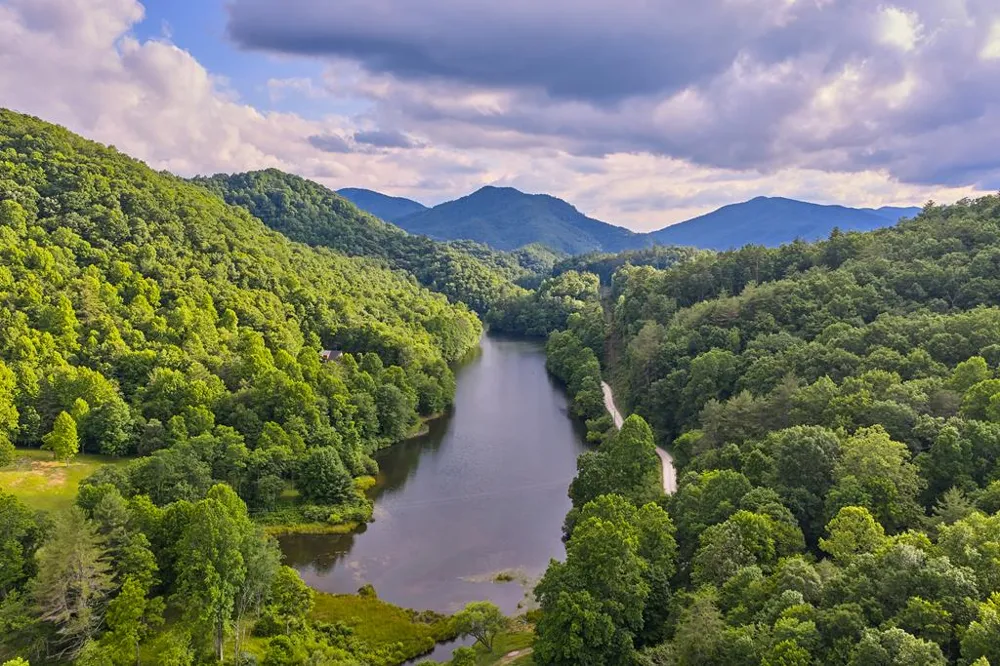 Winding Stairs Rd Topton, NC 28781