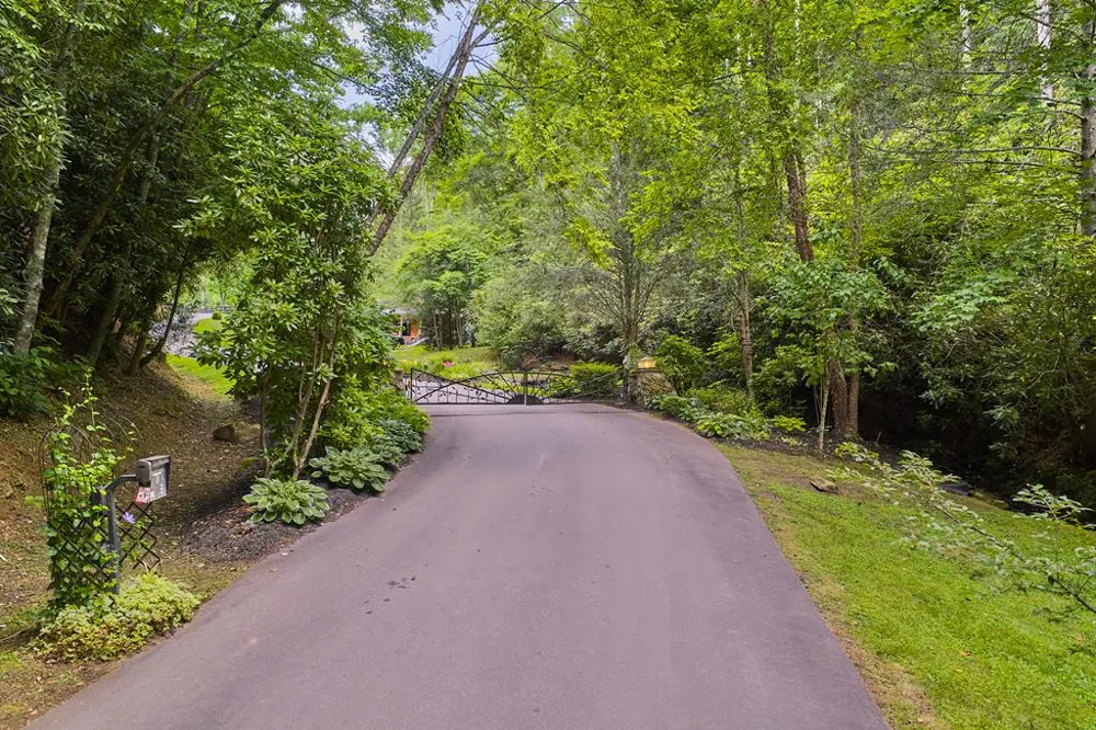 Winding Stairs Rd Topton, NC 28781