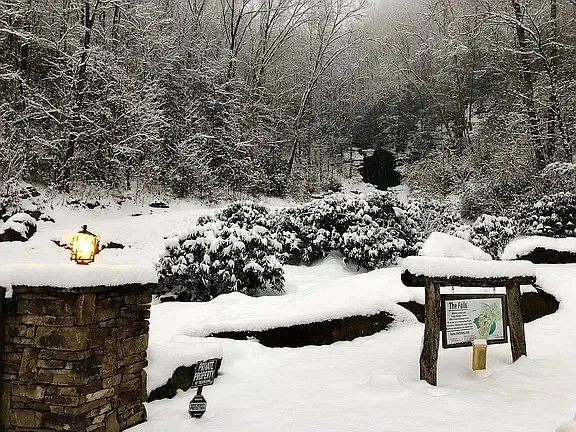 Falls View Dr Bryson City, NC 28713