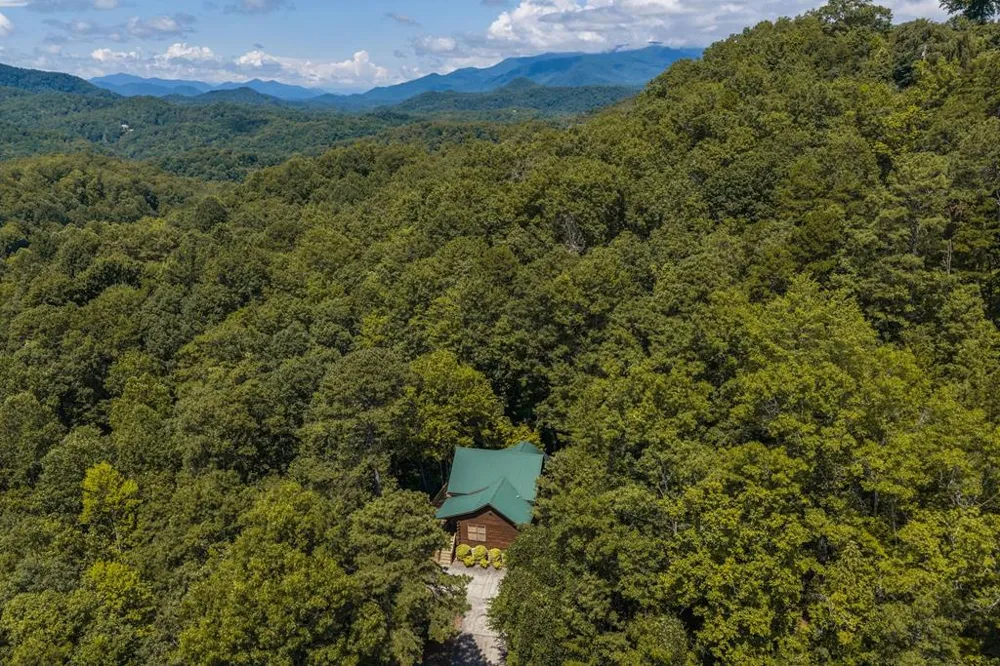 Cloud Ten Road Bryson City, NC 28713