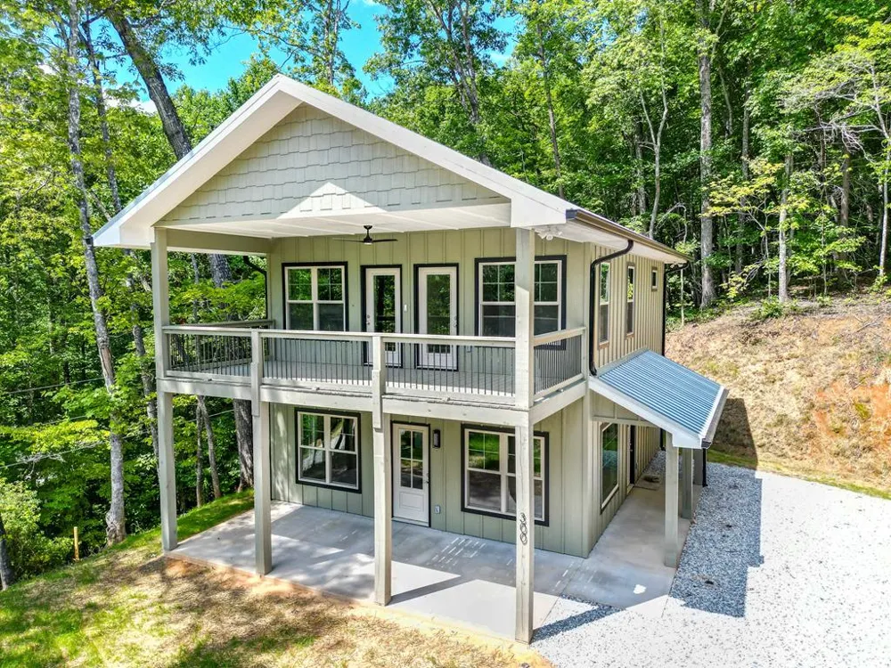 Laurel Springs Dr Bryson City, NC 28713