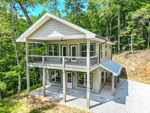 Laurel Springs Dr
