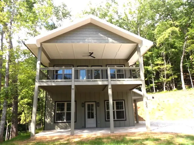 Laurel Springs Dr Bryson City, NC 28713