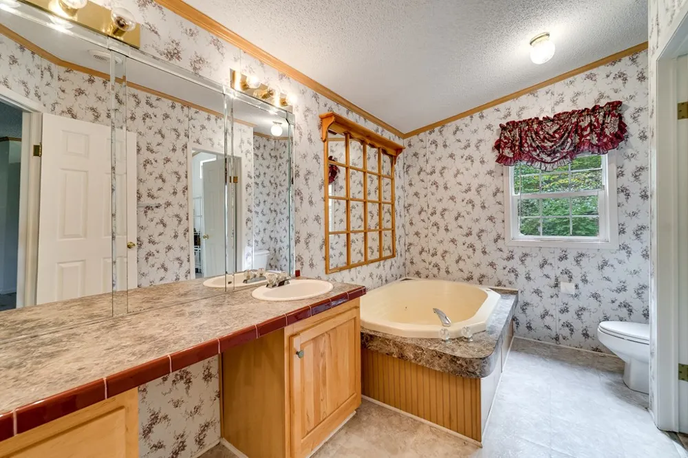 Savannah Meadows Trl Sylva, NC 28779