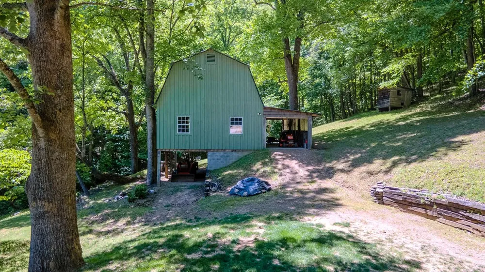 Lakey Creek Road Franklin, NC 28734