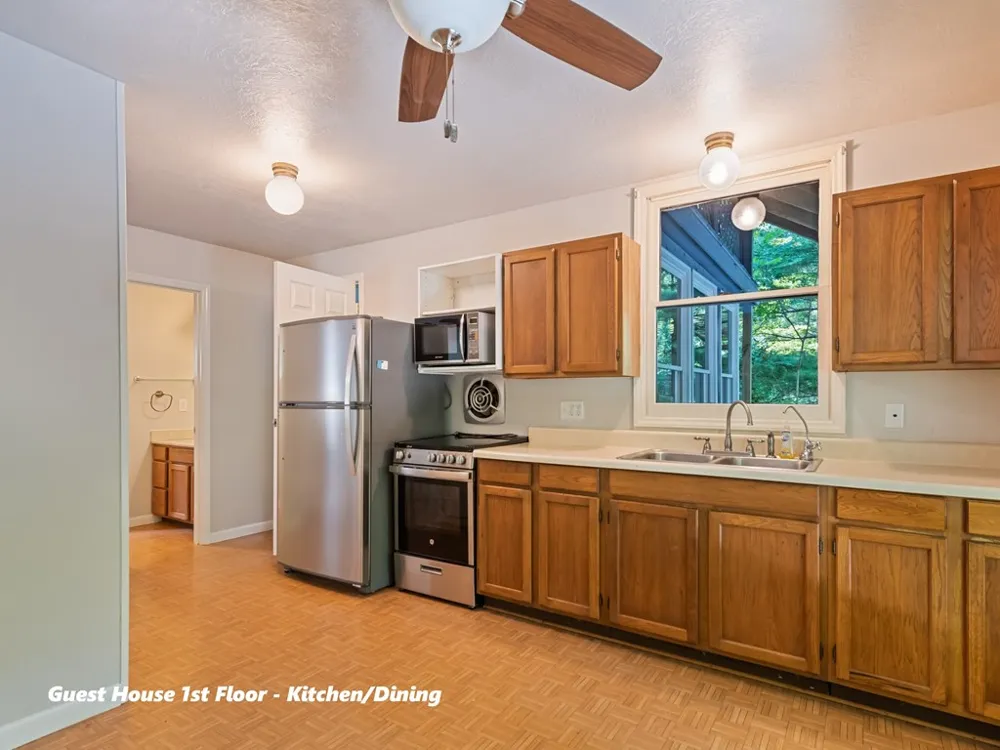 Merrie Way Waynesville, NC 28786