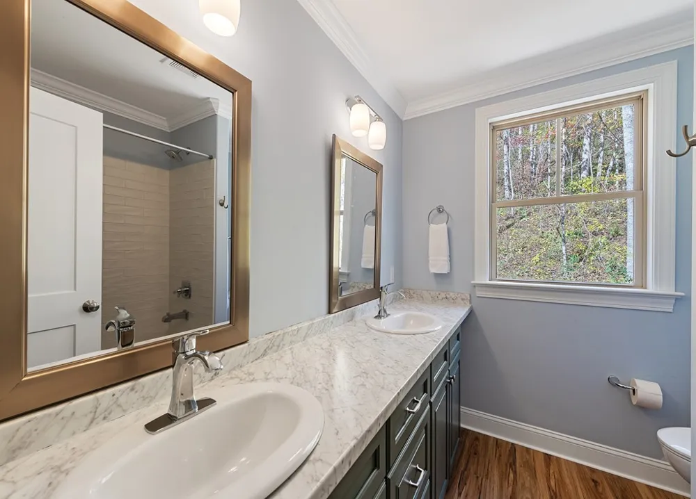 Garnet Spring Lane Waynesville, NC 28785