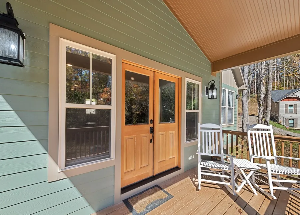 Garnet Spring Lane Waynesville, NC 28785