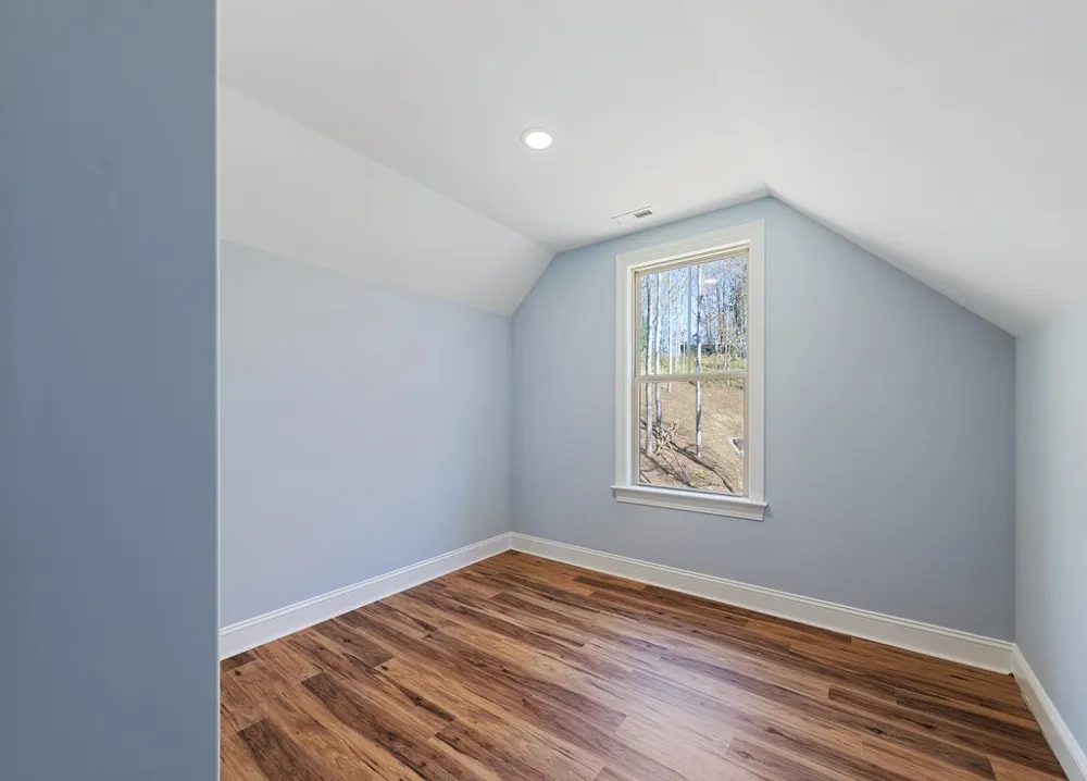 Garnet Spring Lane Waynesville, NC 28785