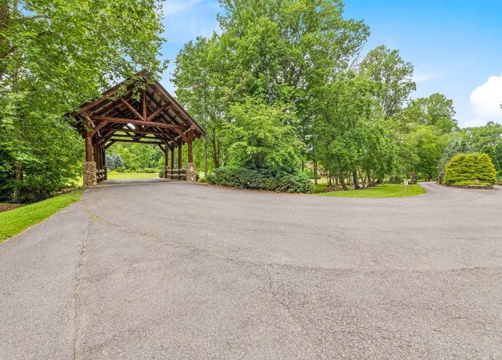 Garnet Spring Lane Waynesville, NC 28785