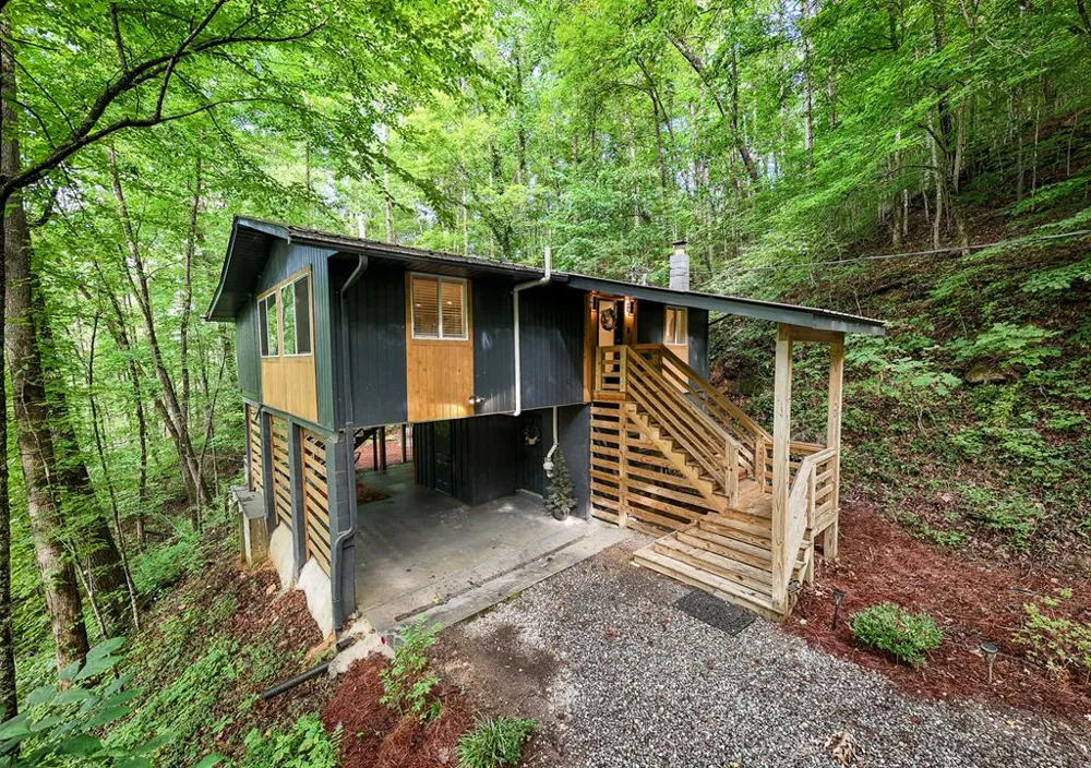 Bear Cove Bryson City, NC 28713