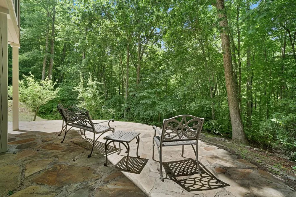 Henry Road Franklin, NC 28734