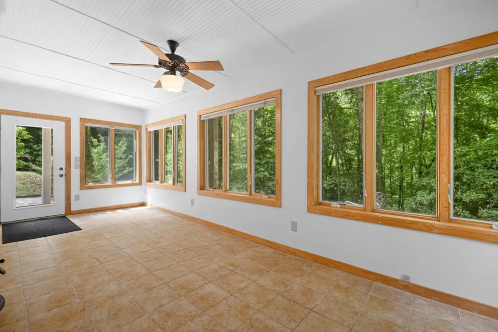 Henry Road Franklin, NC 28734