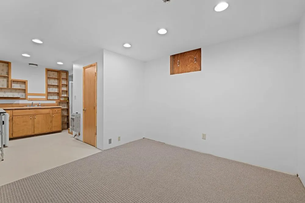 Henry Road Franklin, NC 28734