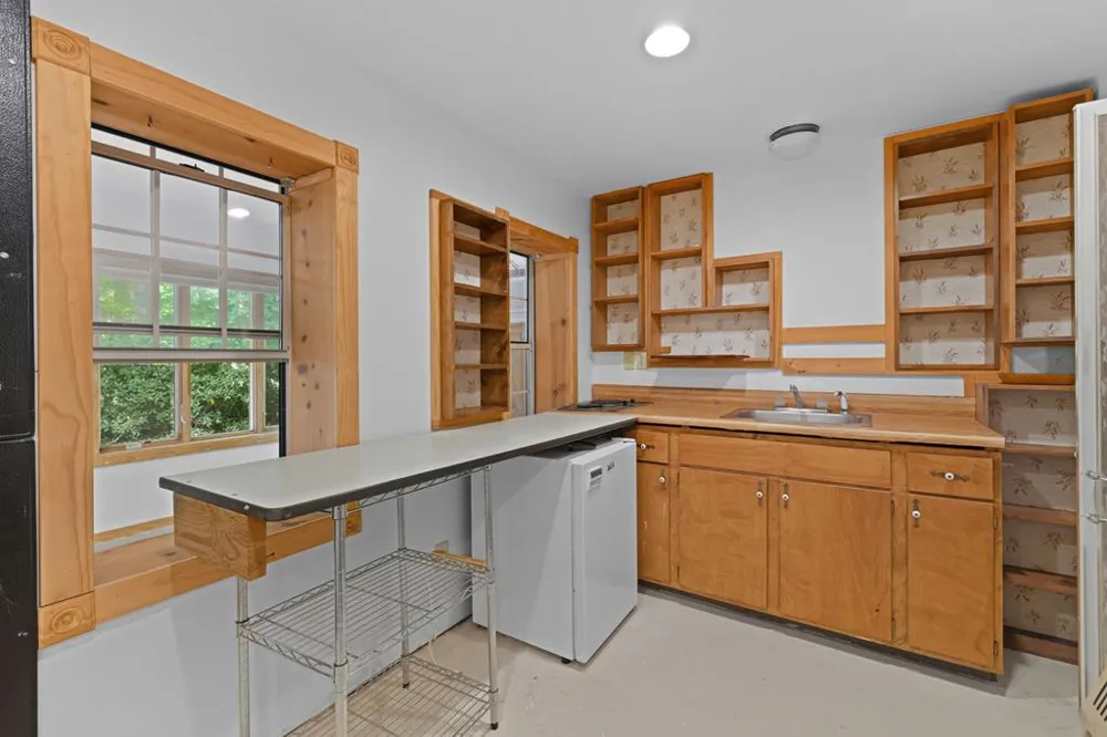 Henry Road Franklin, NC 28734