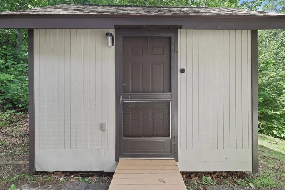 Henry Road Franklin, NC 28734