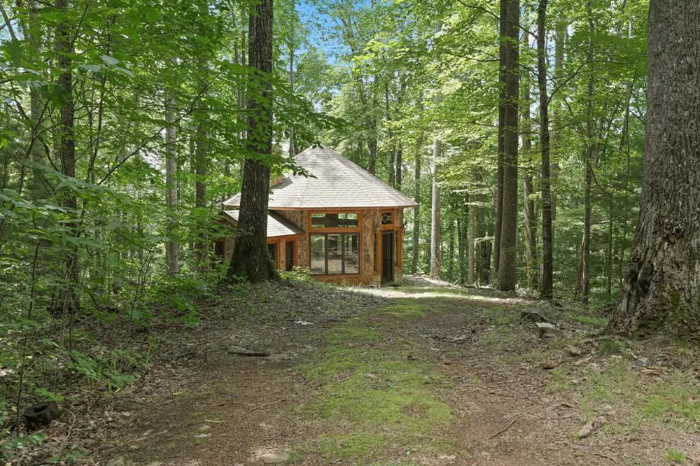 Henry Road Franklin, NC 28734