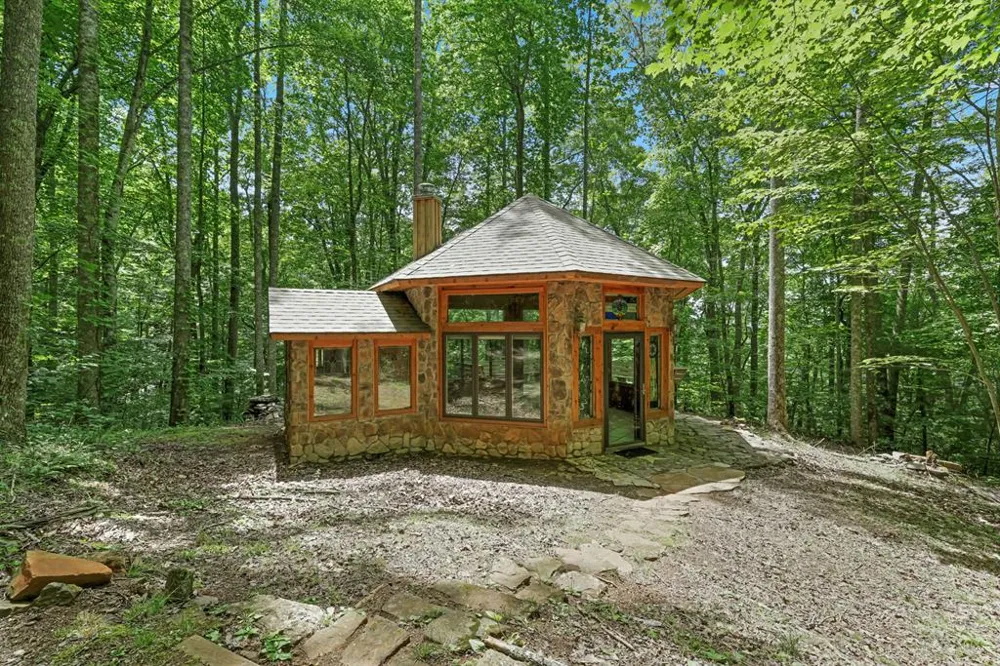 Henry Road Franklin, NC 28734
