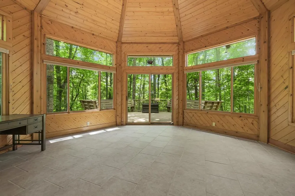 Henry Road Franklin, NC 28734