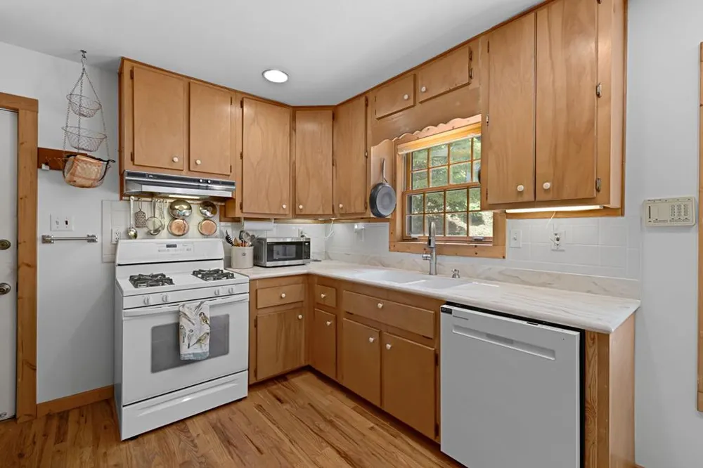 Henry Road Franklin, NC 28734