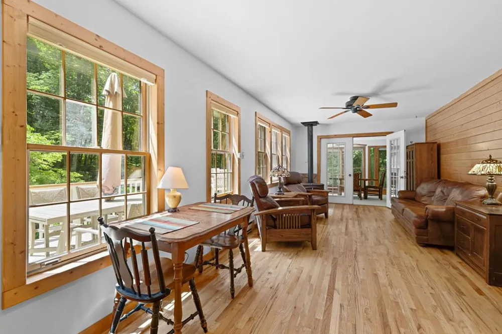 Henry Road Franklin, NC 28734