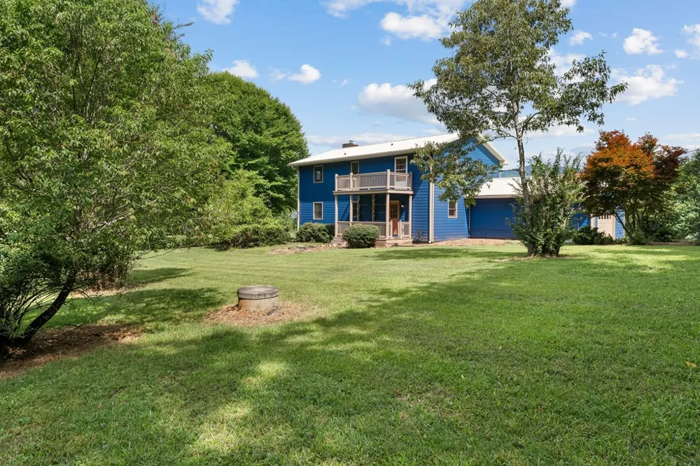 Apple Blossom Rd Franklin, NC 28734