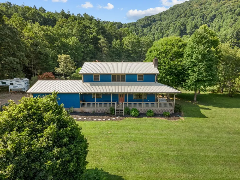 Apple Blossom Rd Franklin, NC 28734