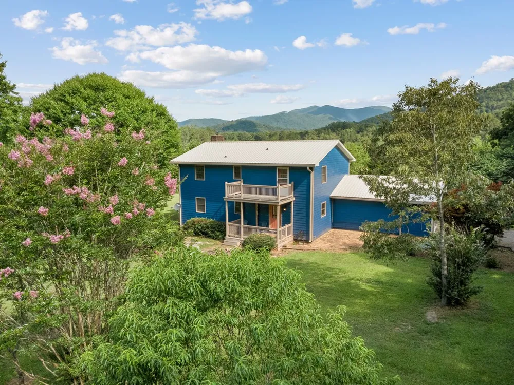 Apple Blossom Rd Franklin, NC 28734