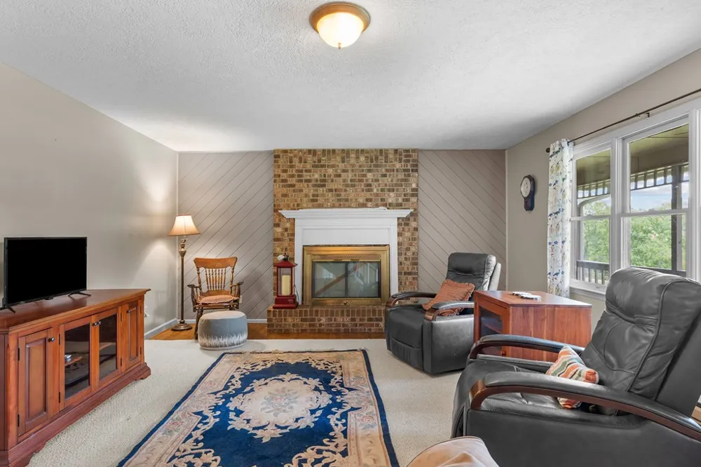 Apple Blossom Rd Franklin, NC 28734