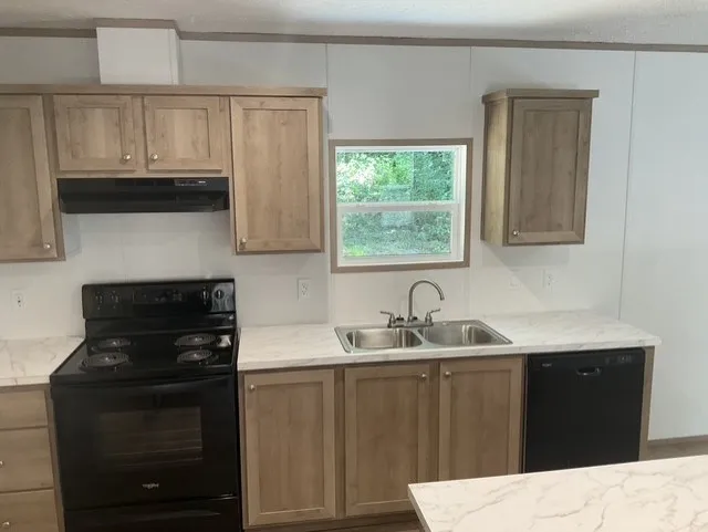 Pressley Cricle Franklin, NC 28734