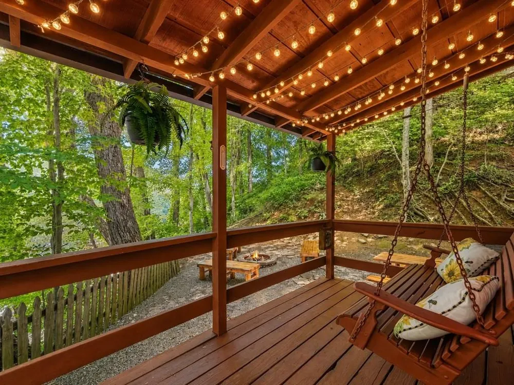 Katydid Ln Maggie Valley, NC 28751