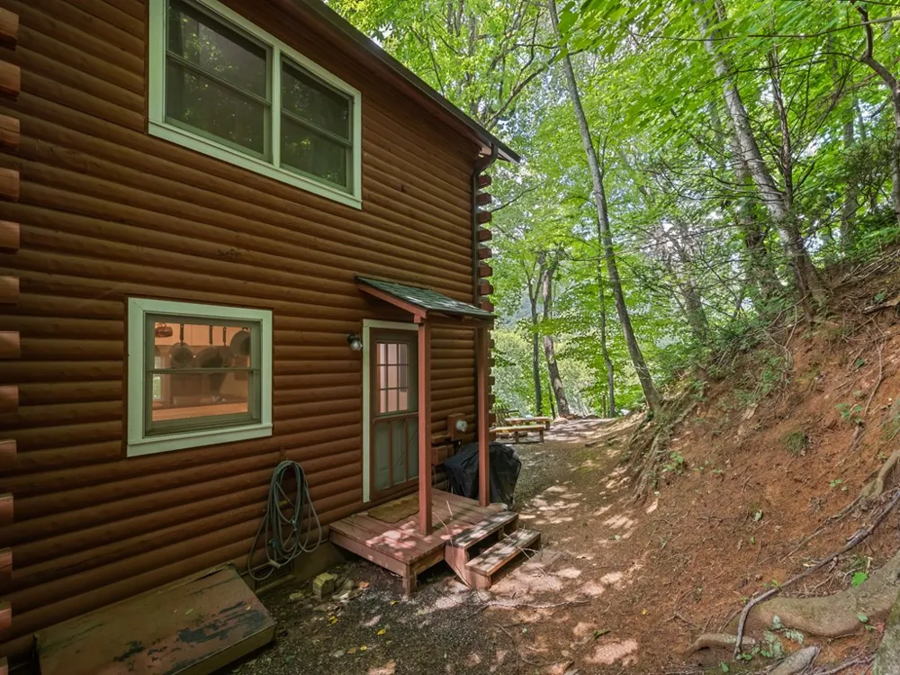 Katydid Ln Maggie Valley, NC 28751