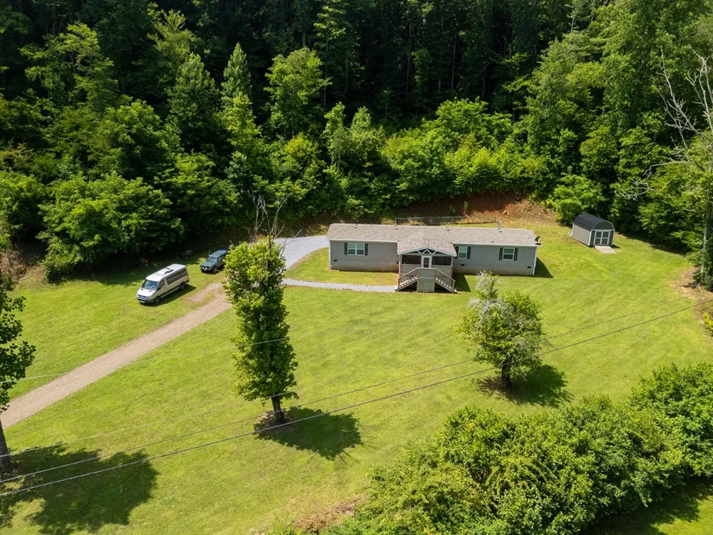 Bettys Creek Sylva, NC 28779