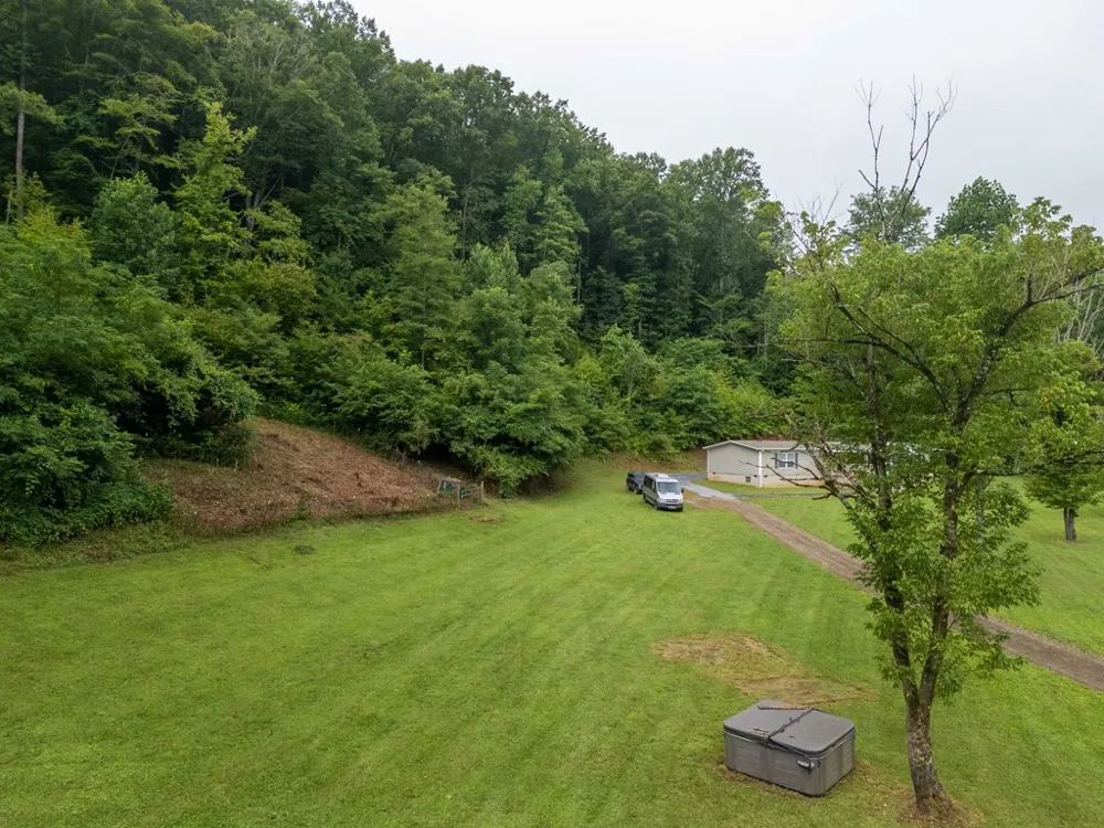 Bettys Creek Sylva, NC 28779