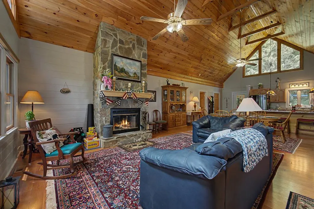 Woody Lane Waynesville, NC 28786