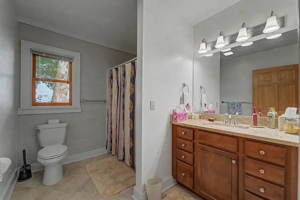 Woody Lane Waynesville, NC 28786