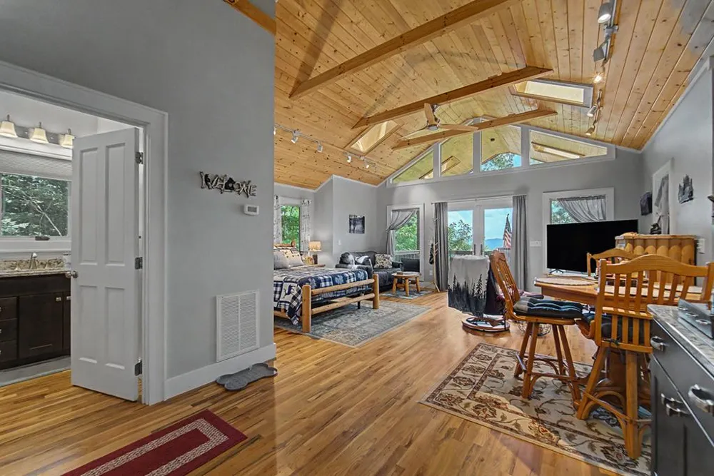 Woody Lane Waynesville, NC 28786