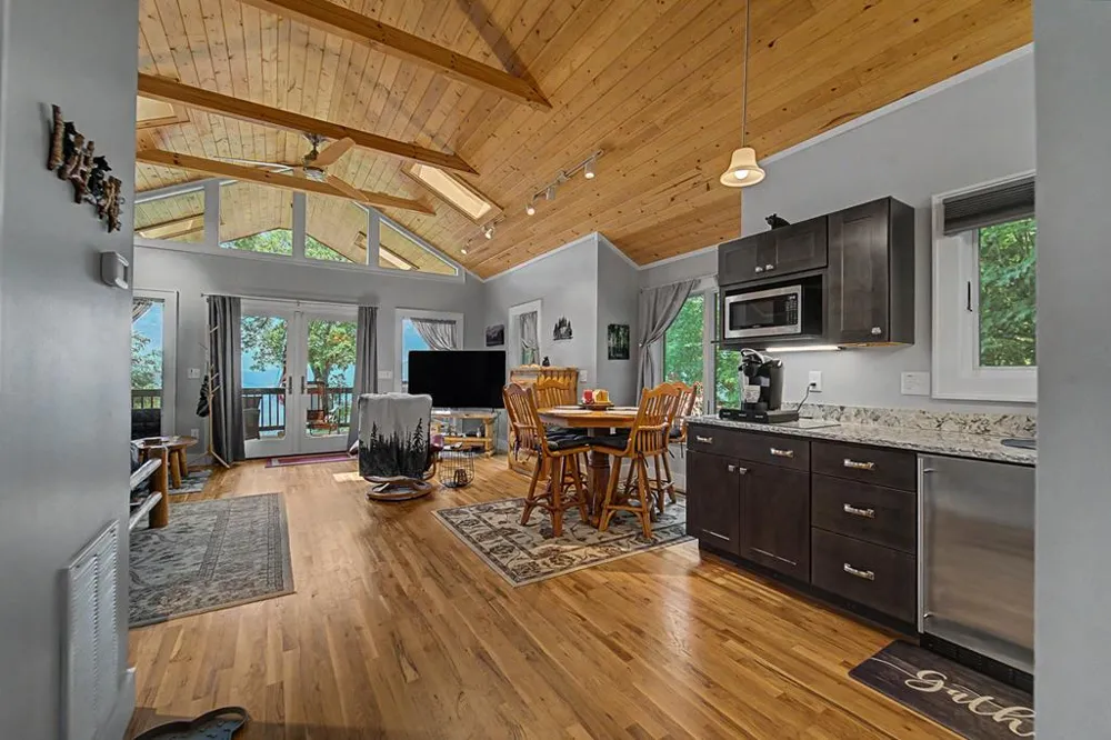 Woody Lane Waynesville, NC 28786